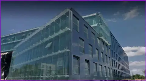 Вид здания, в котором расположился главный офис online обменника BTCBIT Sp. z.o.o.