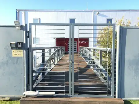 Checkpoint to the office of the company FxPro, located in Cyprus